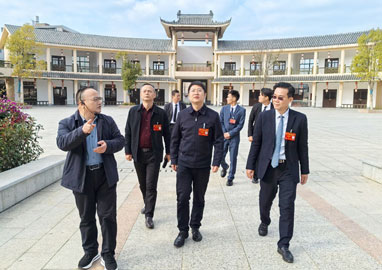 南方财经信息中心开展爱国主义红色教育专题调研